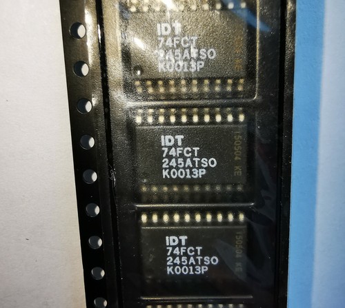 Oktal Bidirektionale Transceiver IDT 74FCT245ATSO (X10) CMOS SOIC-20 - Bild 1 von 2