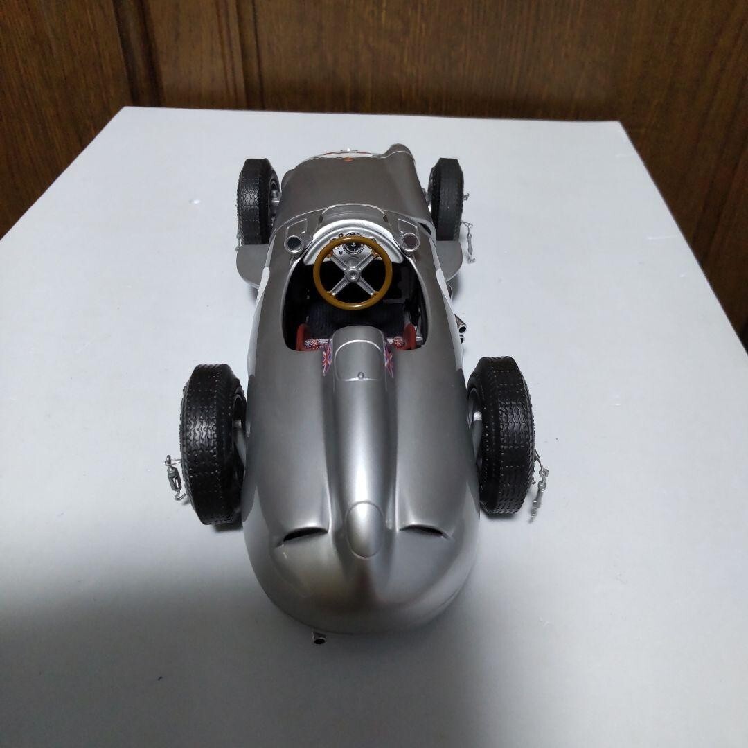1/18 CMC Mercedes Benz W196 Silberpfeil-Monoposto 1954 #12