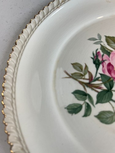 Vintage The Harker Pottery Co. 22 KT. Gold Floral Scalloped Edge Dinner Plate - Picture 5 of 9