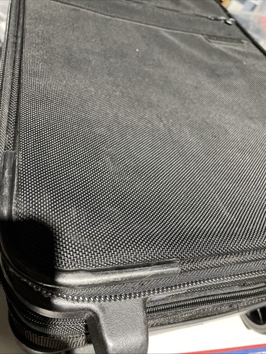 Briggs & Riley Baseline 22”Black Expandable Carry On Luggage - Picture 18 of 18