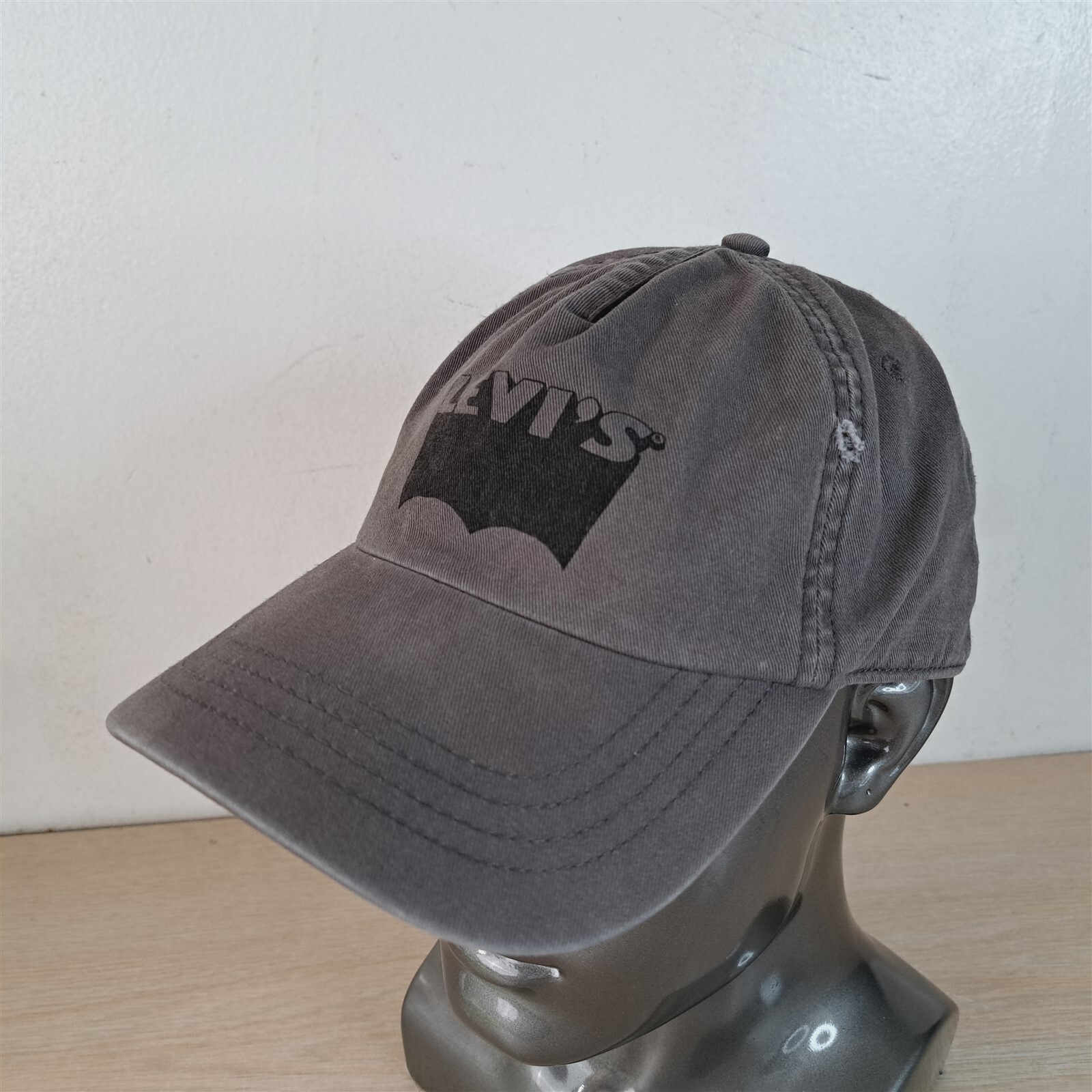 LEVI'S ADJUSTABLE SNAPBACK BASEBALL HAT/CAP, GRAY… - image 3