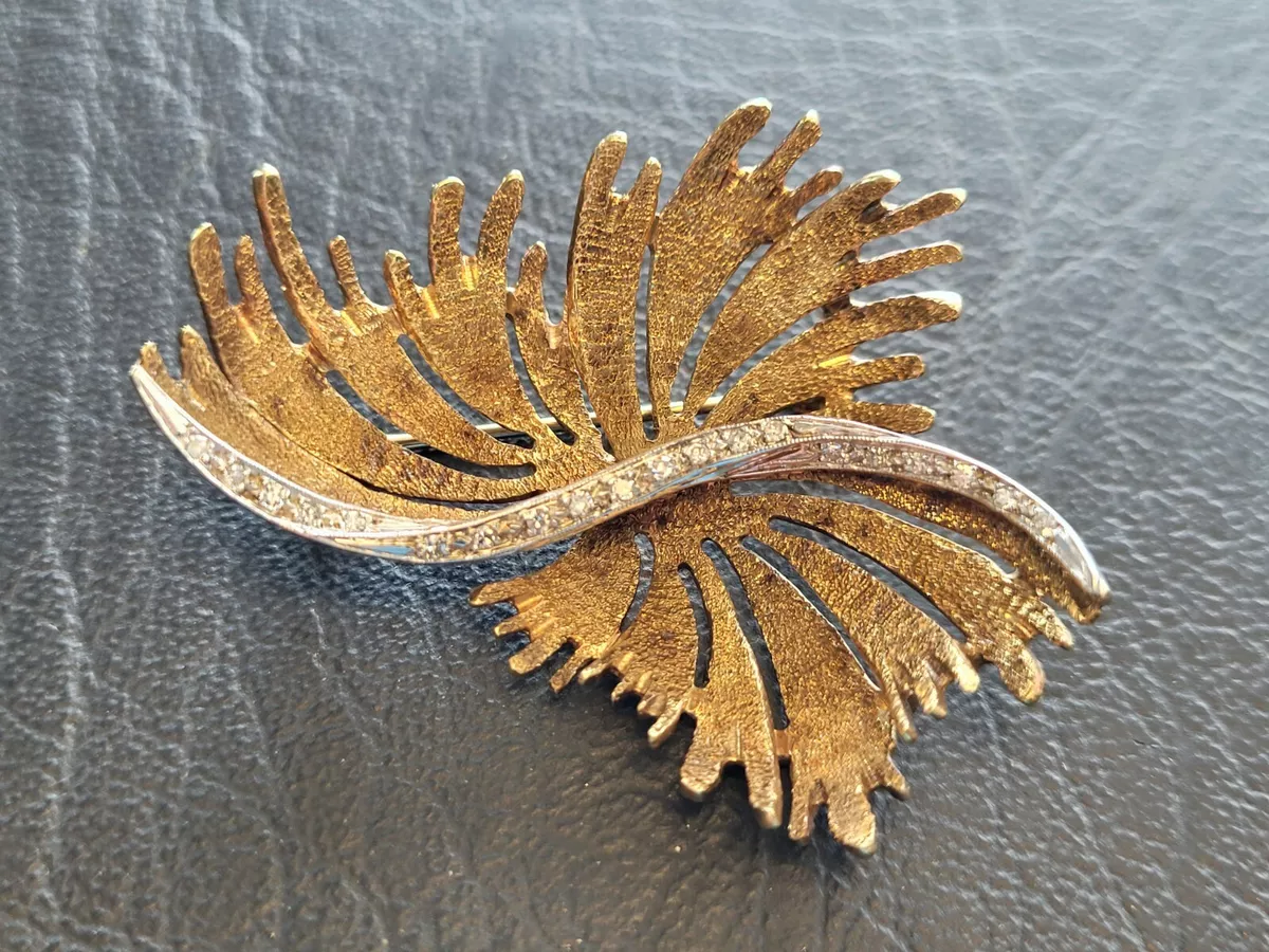 Vintage 18K Yellow Gold Brooch w/ Small Diamonds Signed LJ 18 Grams