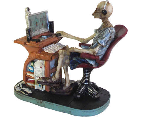Skeleton at Desk / Computer Table Skull Figurine Statue Skeleton Halloween - Imagen 3 de 4