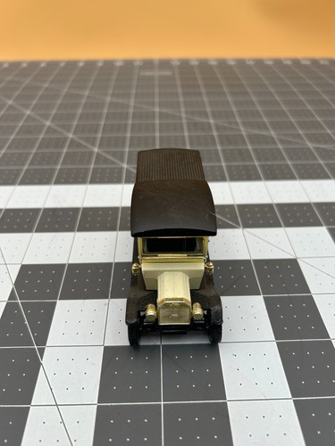 Matchbox Models of Yesteryear Y-12 1912 Ford Model T "Coca Cola" Delivery Truck - Picture 2 of 4