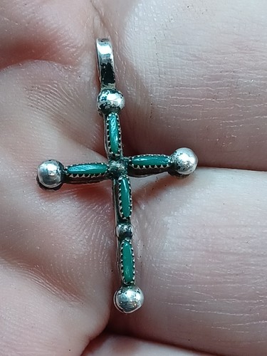 Vintage Delicate Double Sided Turquoise and Red Coral Sterling Silver Cross - Picture 9 of 10