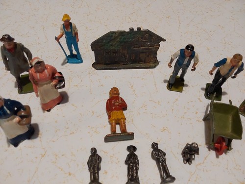 Lot of Vintage Toy Characters Cast Iron/Metal AMISH & FARMING - Picture 3 of 7