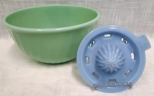 LOT Of 2 items VTG 9" FIRE KING SWIRL Jadeite Mixing BOWL + DELPHITE BLUE REAMER