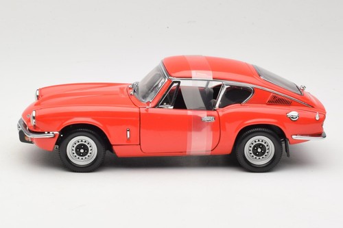1056 Triumph GT6 Mk3 Red Sun Star 1/18 - Picture 3 of 6
