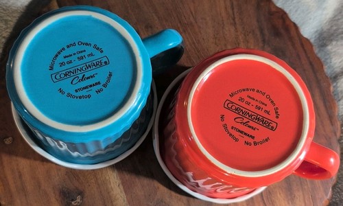 2 CORNINGWARE FARBEN STEINGUT MIKROWELLEN- & OFENFEST 20 Unzen SUPPENTASSEN MIT DECKEL - Bild 2 von 15