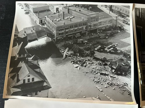 1955 Hurrikan Diane Pressefotos (9) Rhode Island & Connecticut s/w 8" x 10" - Bild 2 von 12