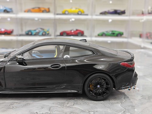 Gt Spirit 1:18 BMW M4 CSL BMW Limited Edition Resin Car Model - Picture 7 of 17