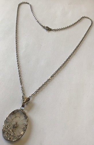 VINTAGE CAMPHOR GLASS FILIGREE PENDANT NECKLACE G3 - Picture 1 of 2