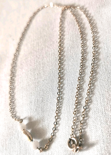 VINTAGE STERLING SILVER CHAIN & WHITE GLASS BEADS NECKLACE - FINE & ETHREAL - - Picture 12 of 12