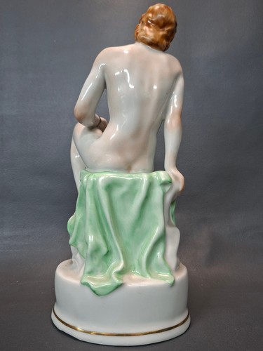 Porzellanfigur Nackte Schönheit sitzend 30 cm - Bild 3 von 7