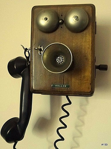 TELEFONO DA PARETE PRIMI DECENNI 1900. - Foto 2 di 2