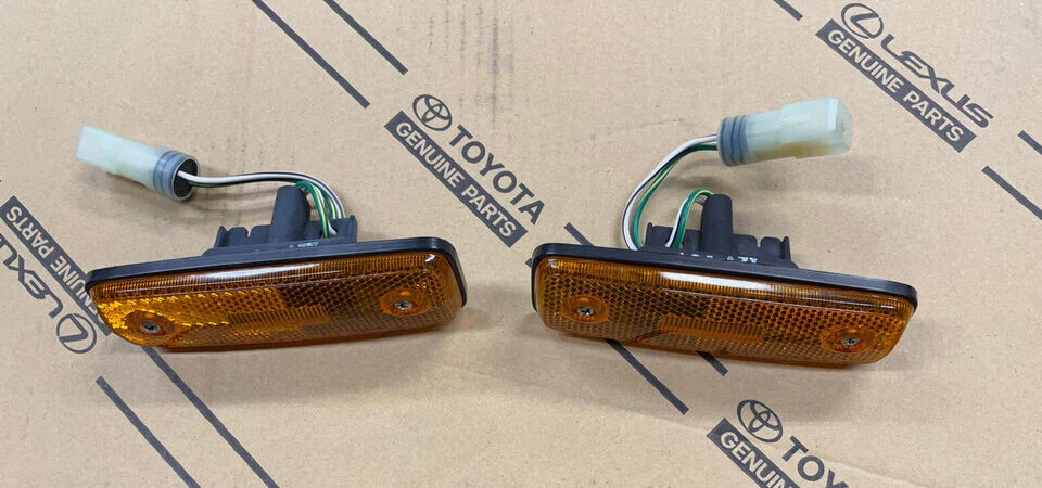 NUEVO 81 - 90 TOYOTA LAND CRUISER BJ60 FJ60 FJ62 JUEGO DE LUCES MARCADORAS LATERALES DELANTERAS OEM Foto 2 de 4