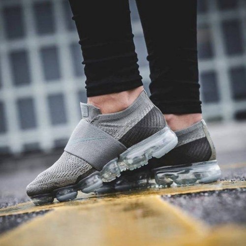 Nike Air VaporMax FK Moc AA4155 006 Cool Grey/Wolf Grey/Hot Punch Wmn Sz 8.5 - Picture 1 of 8