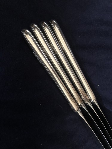 4 Grill Knives Vintage Adoration Fruit 1847 Rogers Bros - Picture 3 of 4