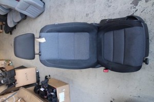 Fahrersitz Original VW Golf Plus 1.4 TSI 90KW 4türig Modell 2012