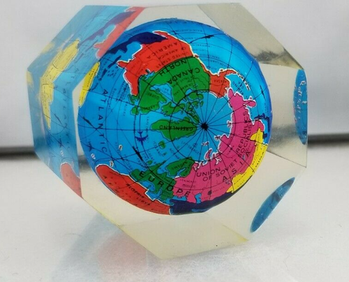 Acrylic Hexagon Paperweight Globe / Very Good / About 2" X 2" - Picture 4 of 7