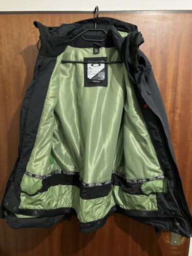 Oakley Winterjacke in Schwarz (Größe L) - Gebraucht - Bild 6 von 10