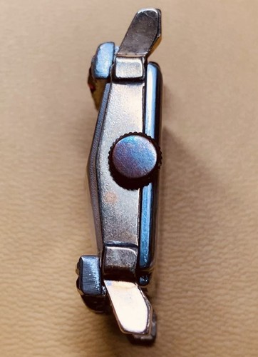 Vintage 1950's Hilton Manual Wind Watch. Funcy Lugs Case. Working - Picture 4 of 7