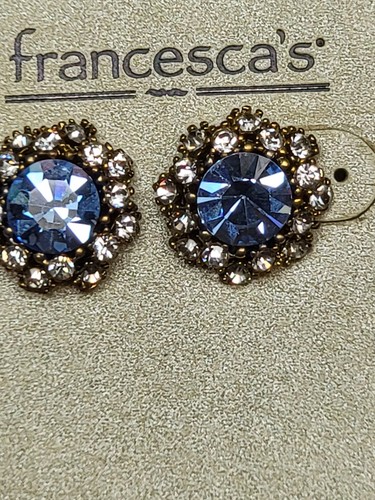 Francescas Periwinkle Dazzling Stud Earrings - Bild 6 von 9