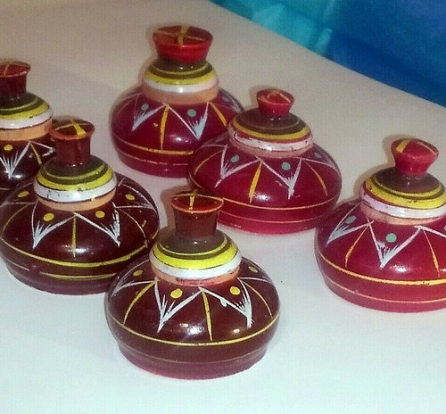 Folk Art - lathe-turned hand painted boxes and jars from Benares, India - Picture 1 of 9