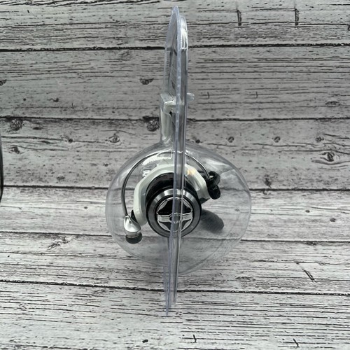 Favorite Fishing White Bird Spinning Reel 4+1 Bearings 5.2:1 Gear Ratio - Picture 2 of 4
