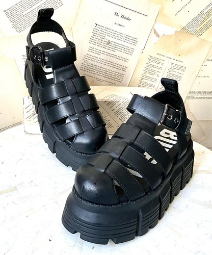 Urban Outfitters Buffalo Ava sandalo pescatore plateau nero grosso 40/9-9,5 NUOVO - Foto 5 di 14