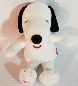 small snoopy stuffed animal