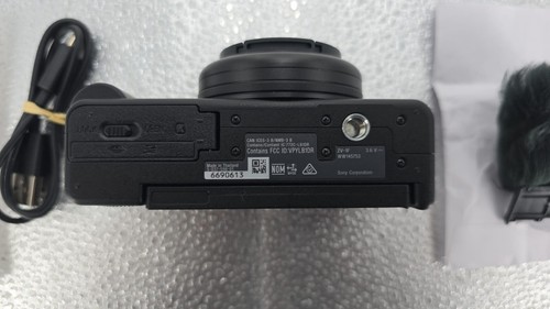 Sony ZV-1F Vlogging Camera 20.1MP 4K Video Flip Screen Mic Perfect for Creators - Picture 4 of 8
