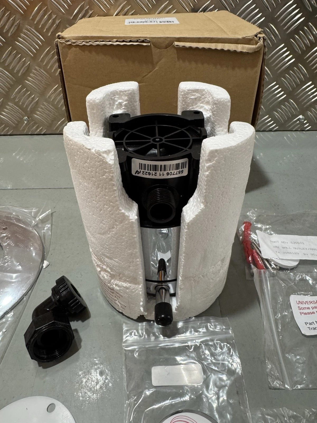 Aqualisa Dream Concealed Mixer Shower With Fixed Ceiling Head DRM001CFC New 8