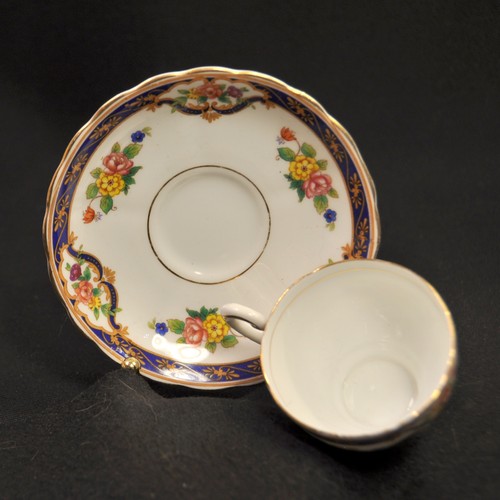 Plant Tuscan Cup & Saucer #C8068 Multi-Color Floral w/Gold Cobalt Band 1947-1960 - Picture 7 of 12