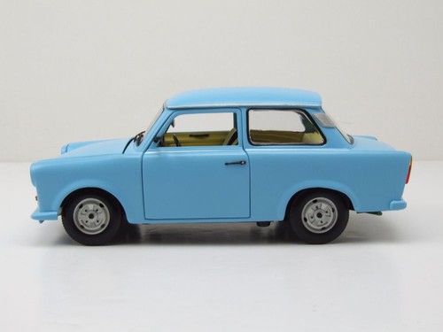 Trabant 601 Celeste Modellino Auto 1:18 Sun Star - Foto 3 di 10