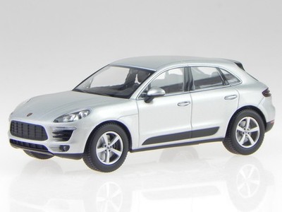 Porsche Macan rhodium silver diecast model car WAP0201540E Minichamps 1:43