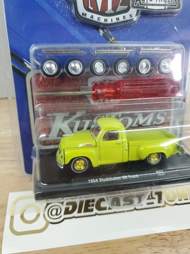 M2 Machines Auto Wheels 1954 Studebaker 3R Truck Chase - Picture 2 of 3
