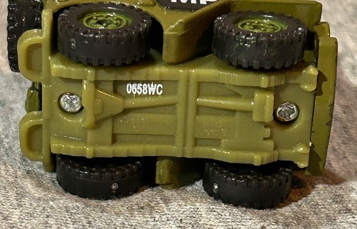 DISNEY PIXAR CARS RADIATOR SPRINGS ADVENTURES FILLMORE - MP SARGE - Loose - Picture 9 of 10