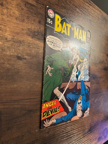 Batman #216 DC Comics (1969) 5.0 VG/FN Silver Age First Mention Pennyworth - Picture 8 of 8