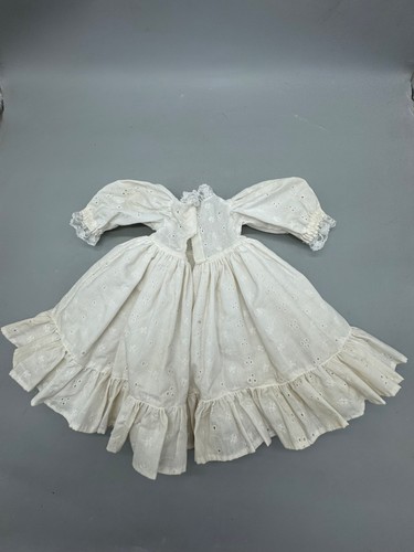 Vintage weiß Ösen Spitze Mädchen Kleid Flügel Rüschen Saum & Unterhose 3 Teile LESEN - Bild 4 von 6