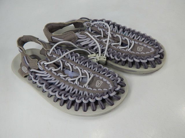 keen shark sandals