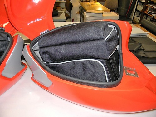 CAN AM Spyder with Corbin Saddlebags Liners - Bild 8 von 9