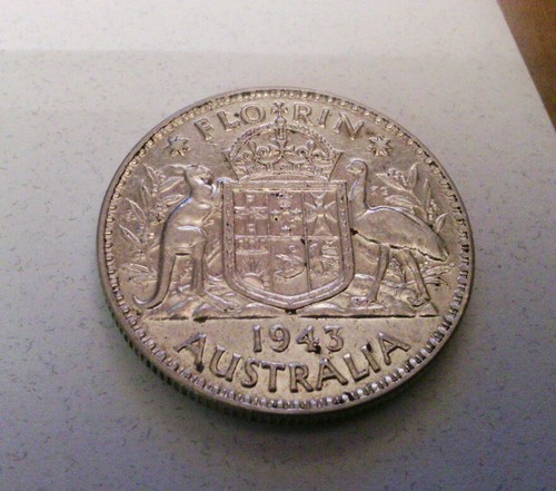 1943 AUSTRALIA .3363 OUNCE STERLING SILVER FLORIN COIN - Picture 2 of 2