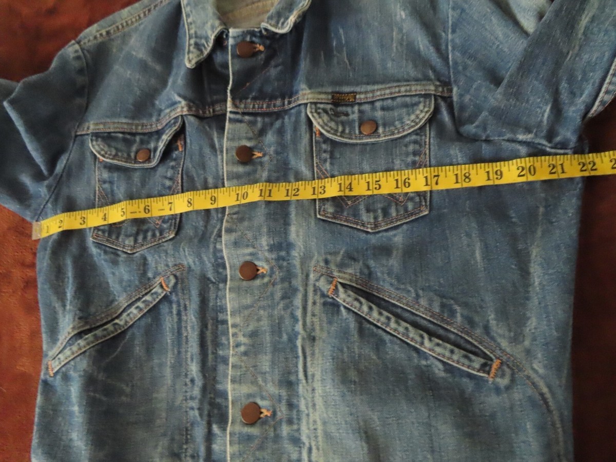 Vintage Wrangler Denim Jacket 44 Four Pocket Front Made In Vintage Wrangler Denim Jacket 44 Four Pocket Front Made In
