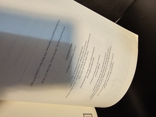 Sherlock Holmes, The New Annotated Vol. 1 & 2 Leslie S. Klinger Editor Paperback - Picture 7 of 7