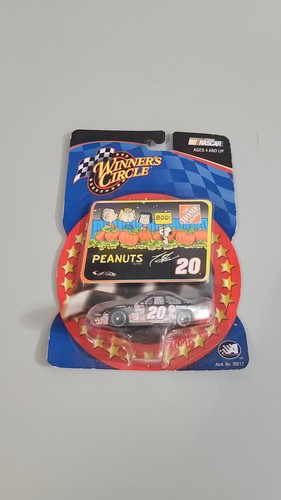 Peanuts Black Nascar Home Depot #20 Tony Stewart Winners Circle 1:64 Car B2