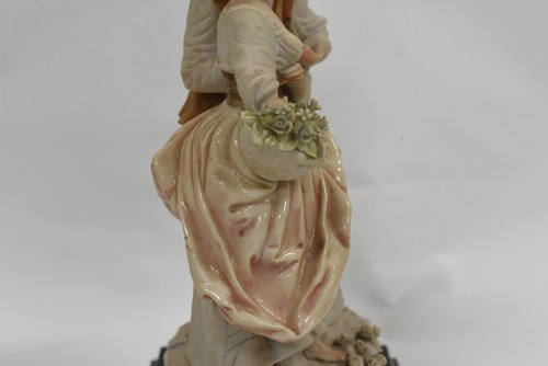 Capodimonte by G. Armani Country Girl with Basket & Boy Figurine - Florence 1984 - Bild 5 von 12