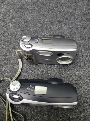 Lot of 2 Kodak EasyShare Digital Cameras DX4900 & DX3900 Untested Parts Repair - Picture 8 of 11