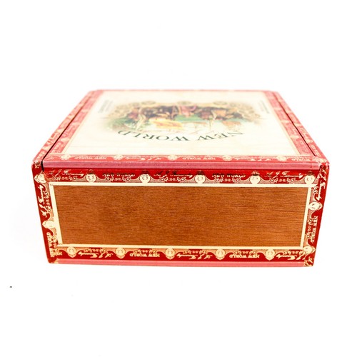 Caja de cigarros de madera vacía New World Robusto 6,25" x 6" x 2,75" - Imagen 7 de 12