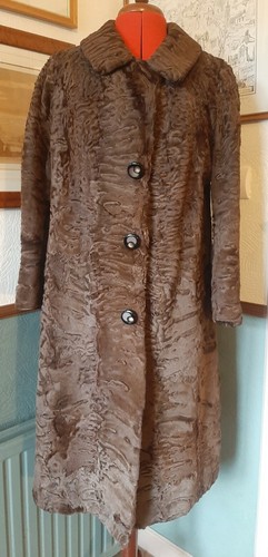 Vintage Pelzhaus Spies brown Astrakhan coat stunning lining & buttons size M/L